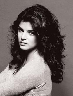 Clara Lago
